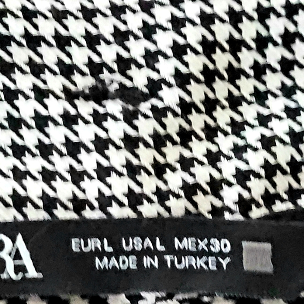 Long black/white houndstooth Zara skirt